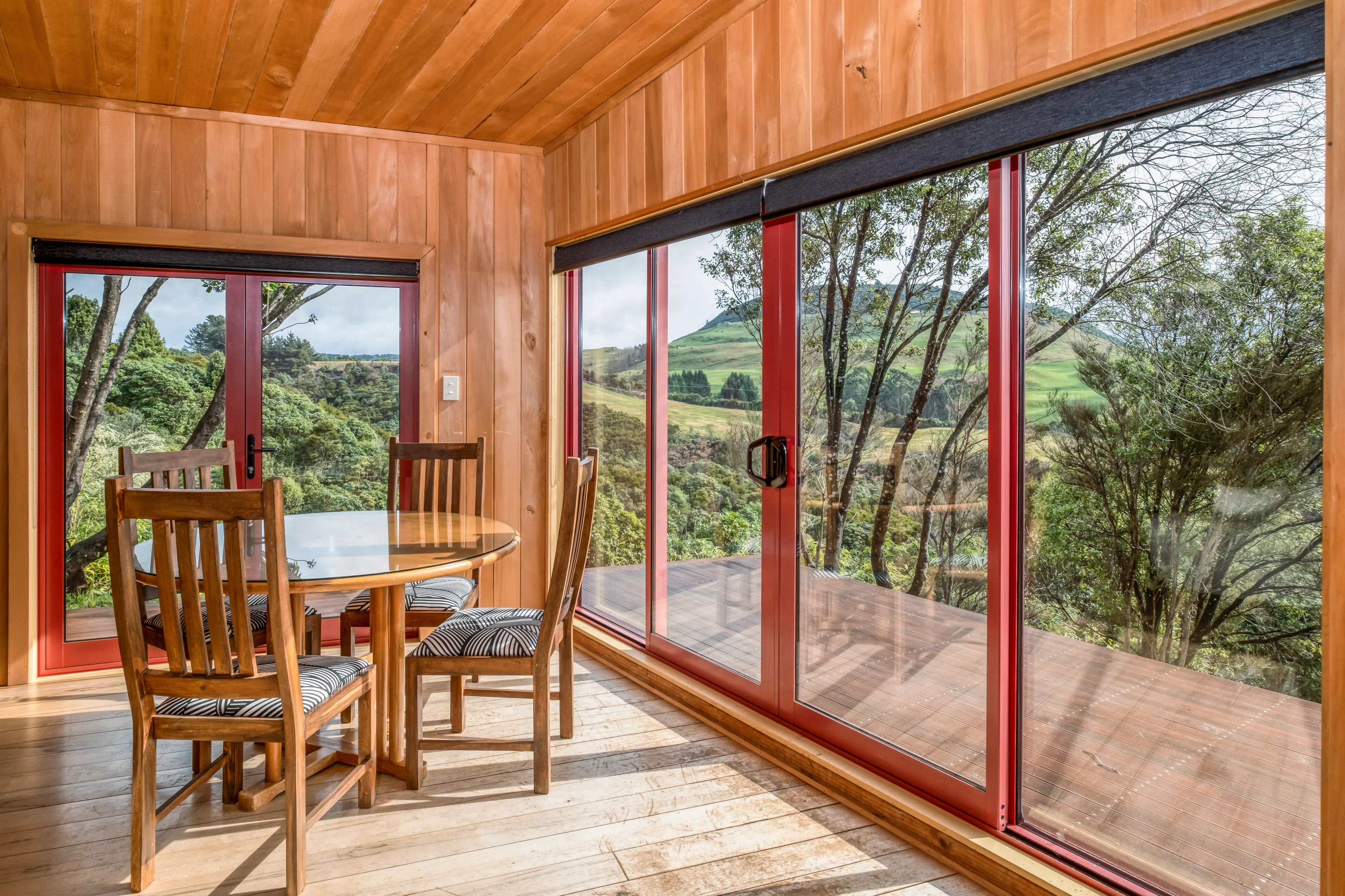 Chalet meeting table