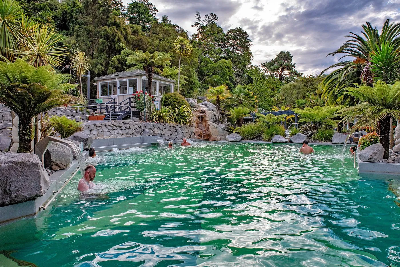 Taupō DeBretts Hot Springs